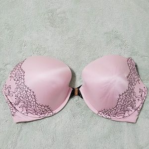 NWOT Victoria's Secret Very Sexy Push-up Bra 38D